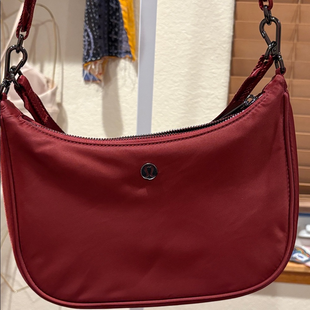 Lululemon City Essentials Crossbody Color: “Rockwood” NWOT /Never Used!🤎❤️ - Picture 3 of 14
